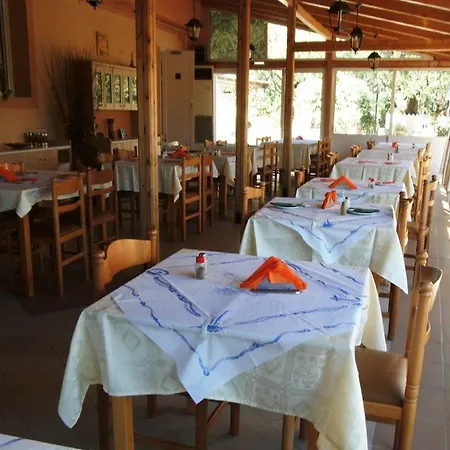 Отель Liocharis Влахата