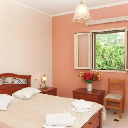 Liocharis Hotel Lourdata (Kefalonia)