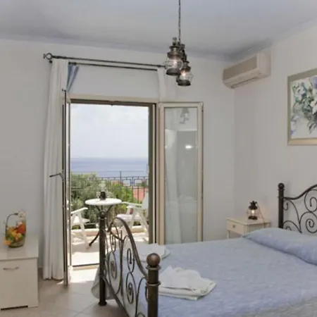 Liocharis 3* Lourdata (Kefalonia)