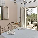 Hotel Liocharis