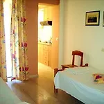 Hotell Liocharis Vlachata
