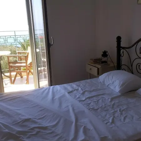 Hotell Liocharis 4*